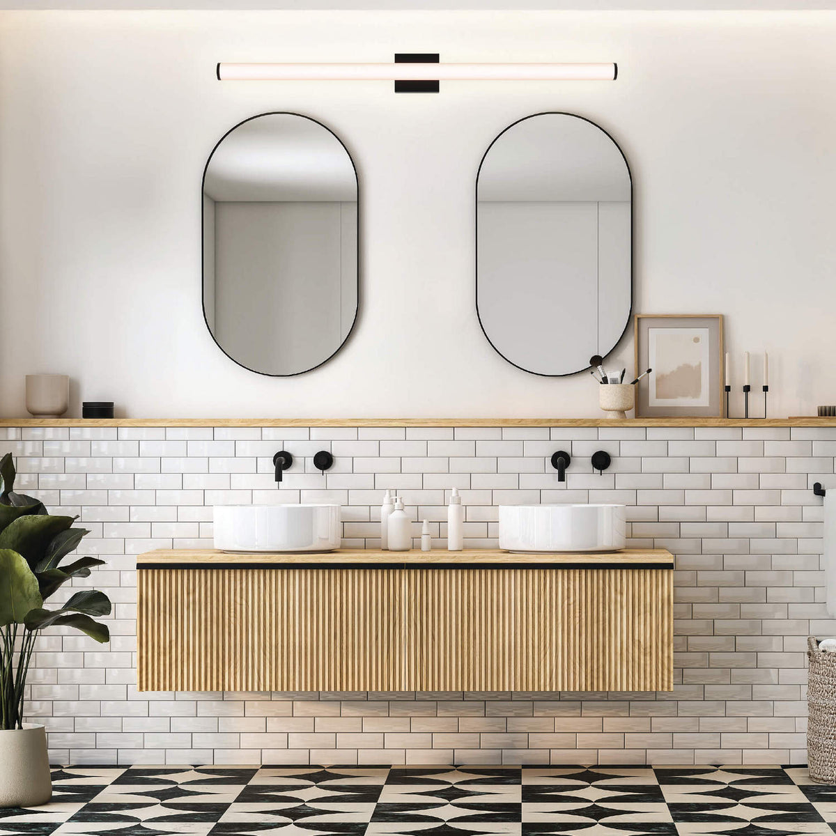 Vela Vanity Light