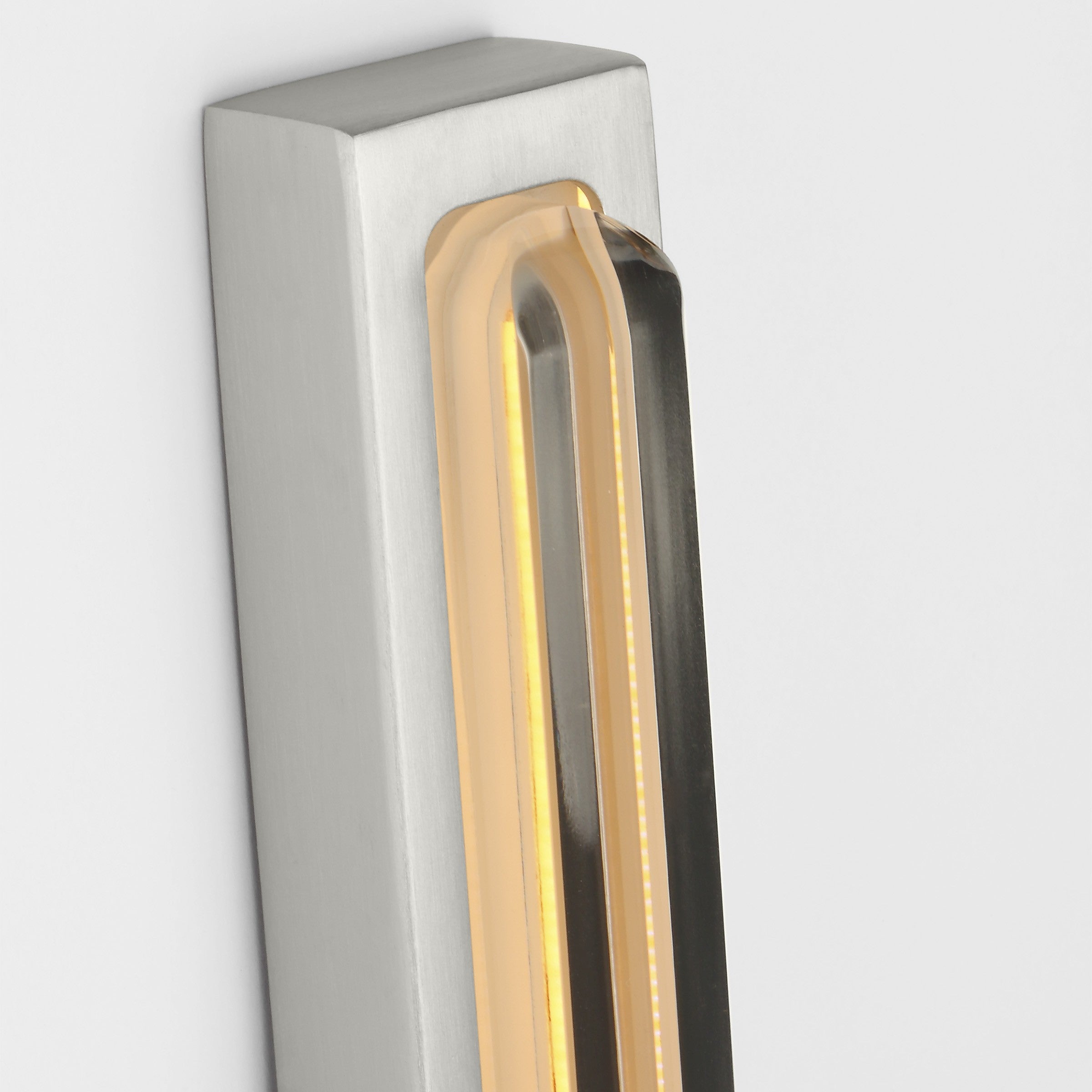 Visual Comfort Modern - SLV82727SNCG - LED Vanity - Bloccare - Satin Nickel