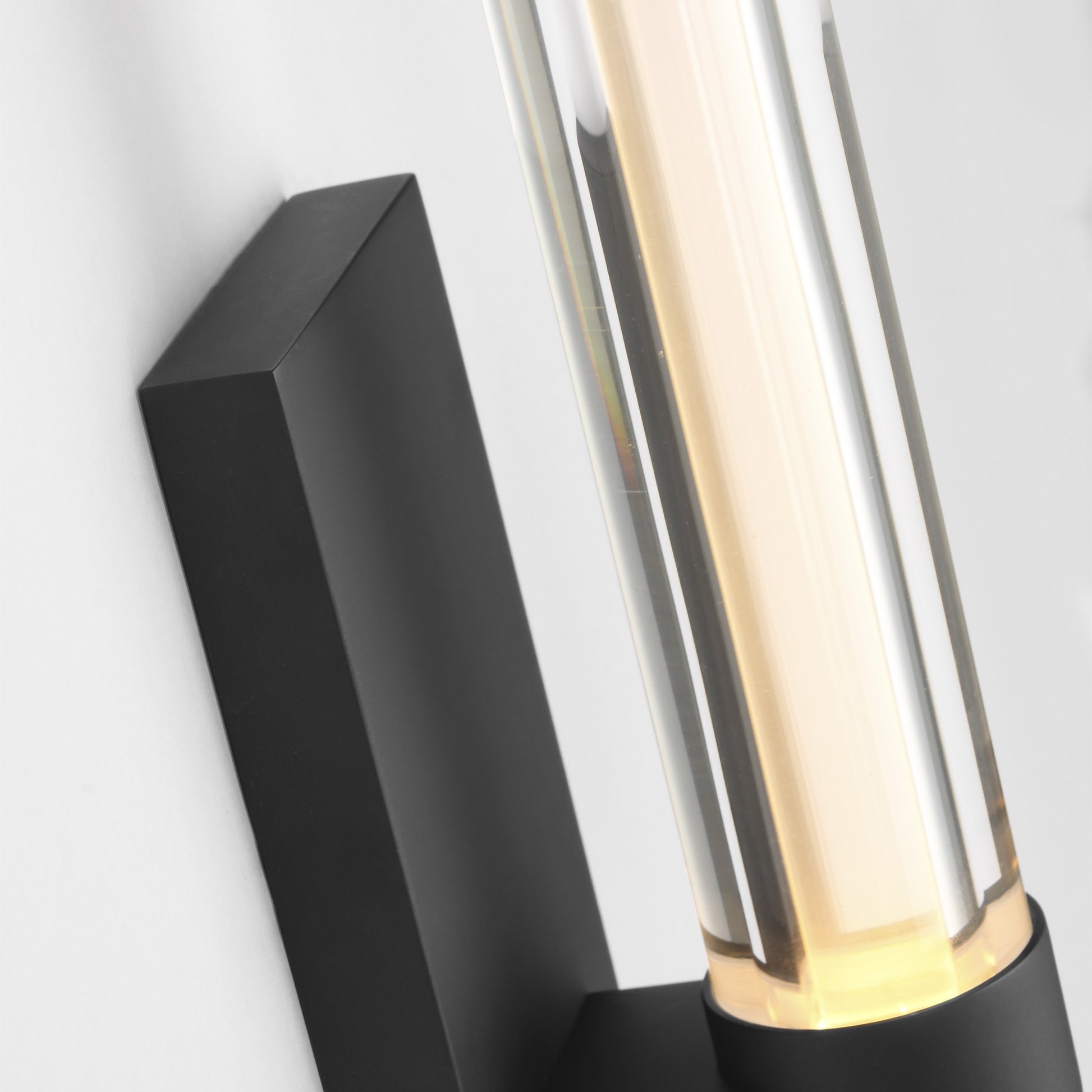 Visual Comfort Modern - SLWS84527BCA - LED Wall Sconce - Reiya Round - Nightshade Black