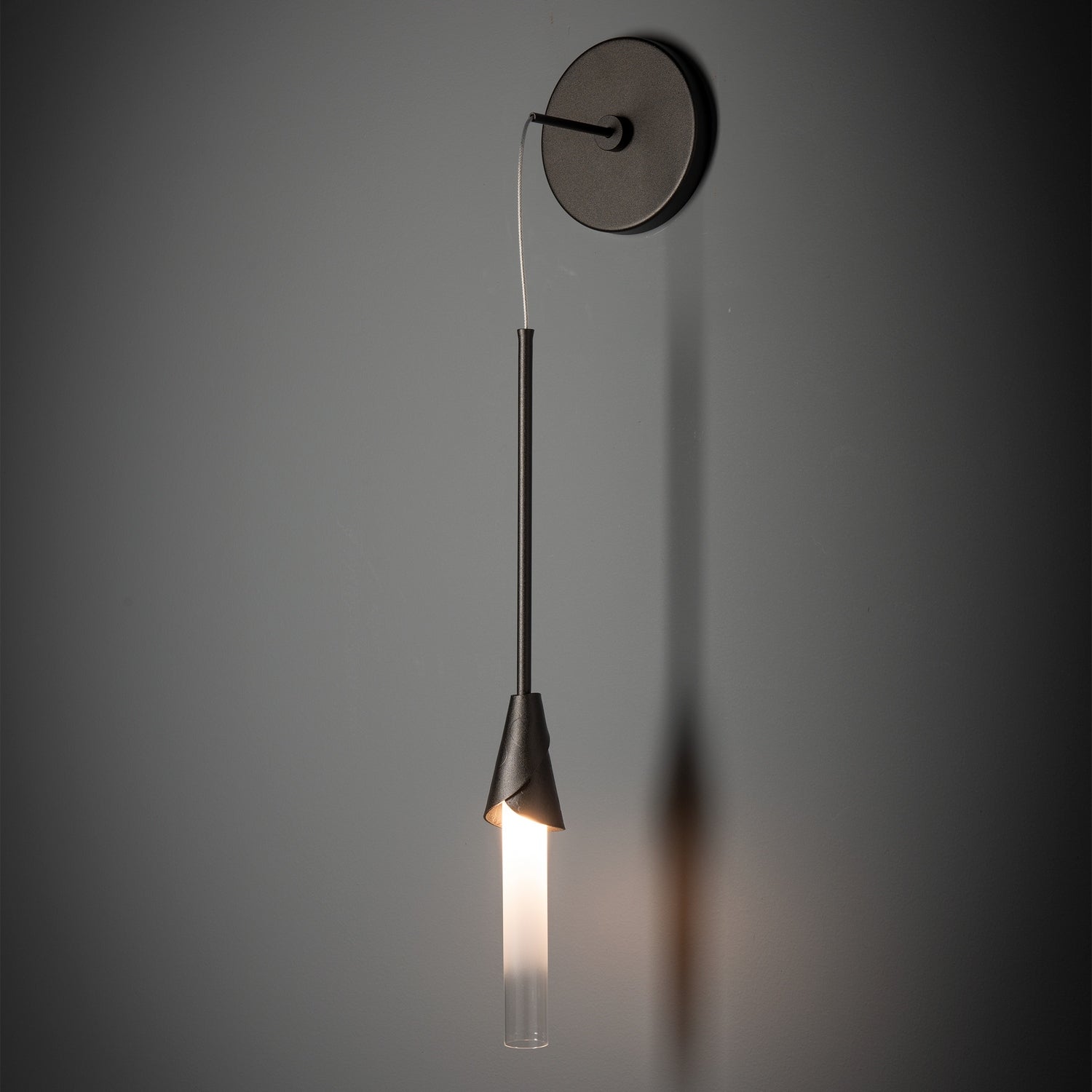 Hubbardton Forge - 201066-SKT-14-WC0821 - Lilium 1-Light Sconce - Lilium - Oil Rubbed Bronze
