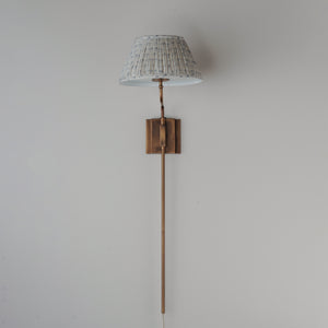 Maxim - 18410BWWBR - One Light Wall Sconce - Dunbridge - Weathered Brass