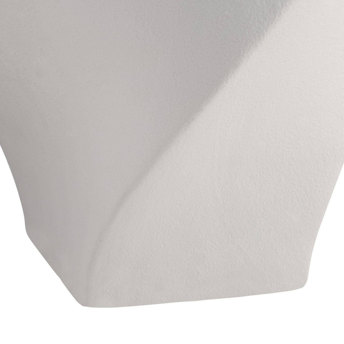 Arteriors - GDAVC01 - Vase - Scylla - Matte White