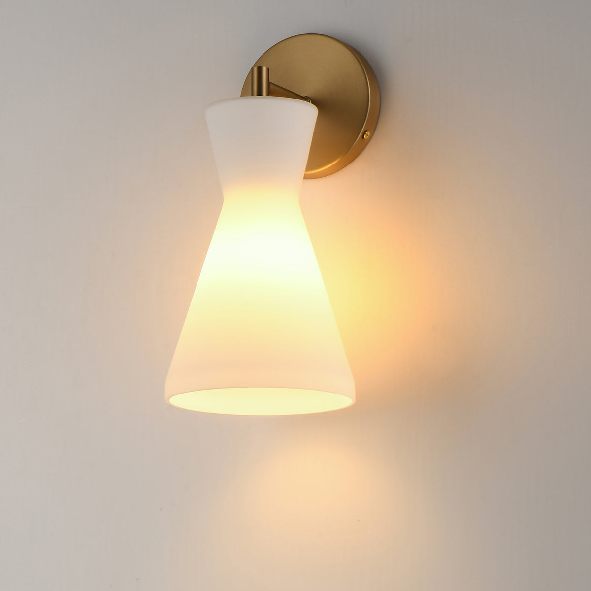 Sinch Wall Sconce