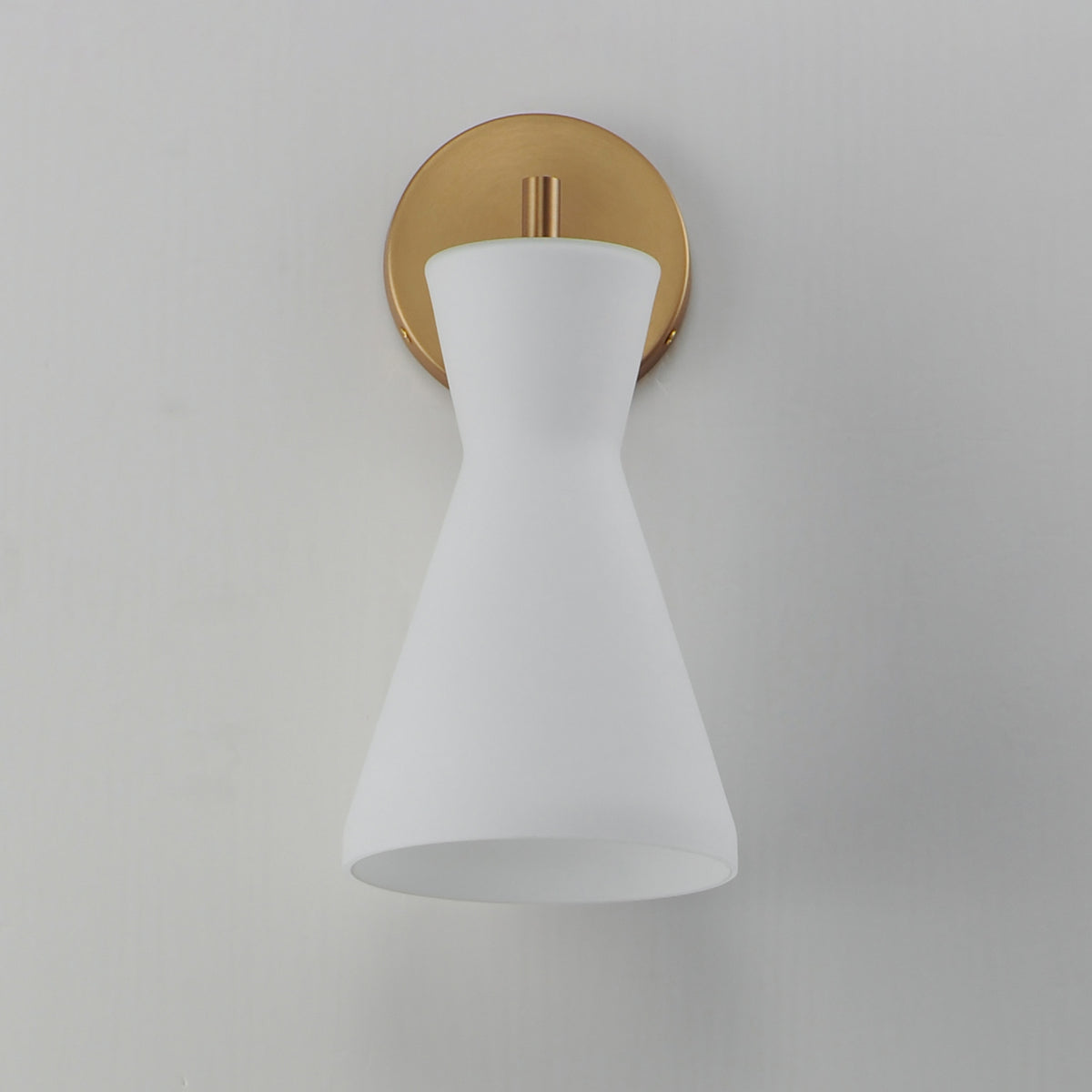 Sinch Wall Sconce