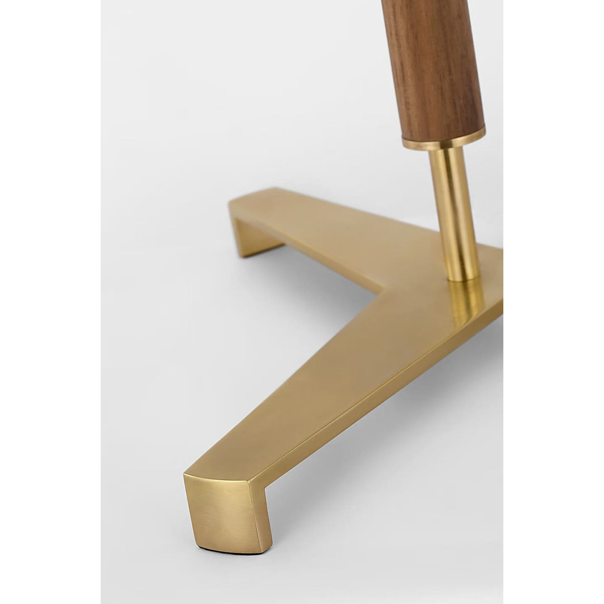 Visual Comfort Signature - RB 3125AB/W-L - LED Table Lamp - Amaya - Antique-Burnished Brass and Walnut