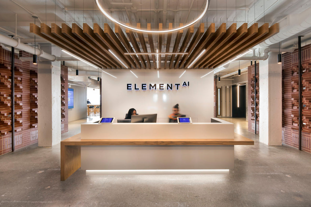 Showcasing suspended linear lighting