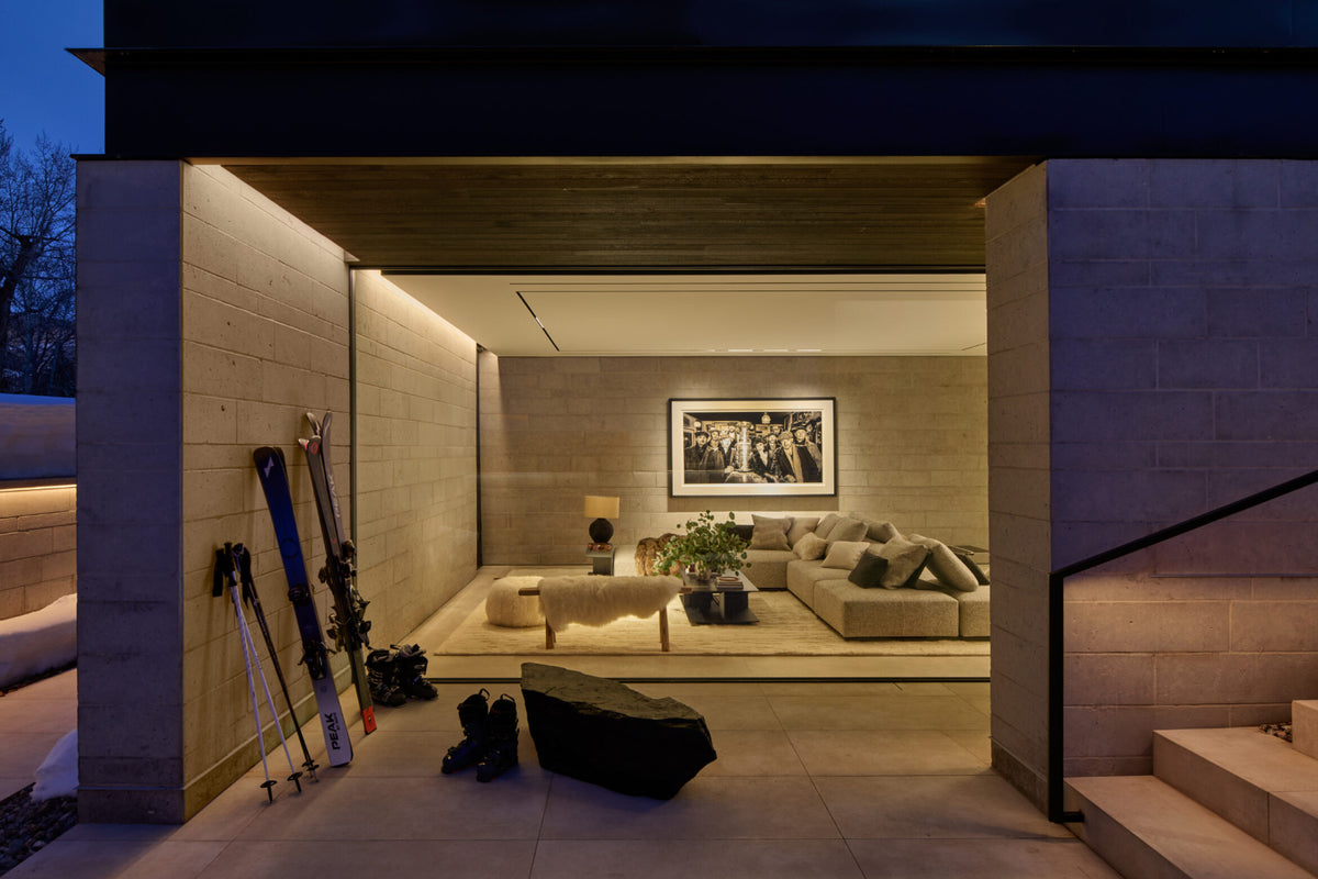 Showcasing Wall-Grazing Lighting