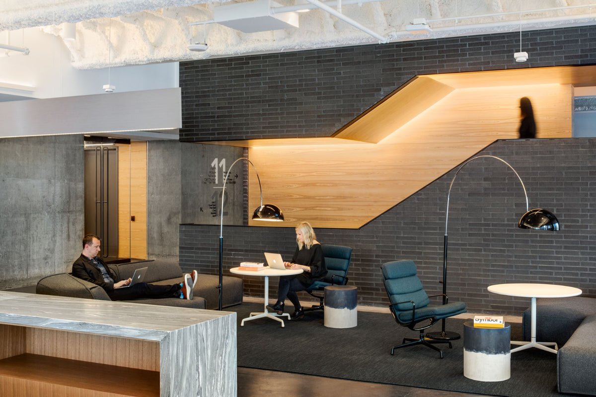 Showcasing Wall-wash architectural lighting