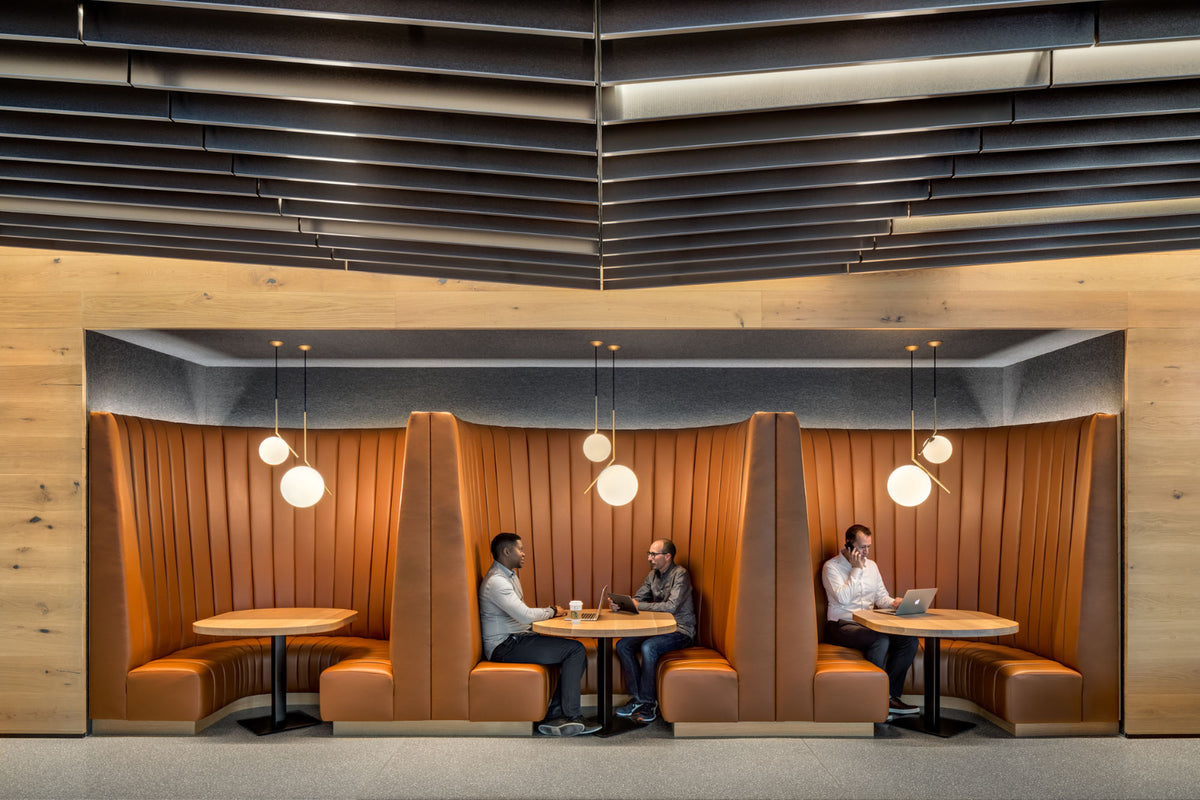 Showcasing Wall-wash architectural lighting